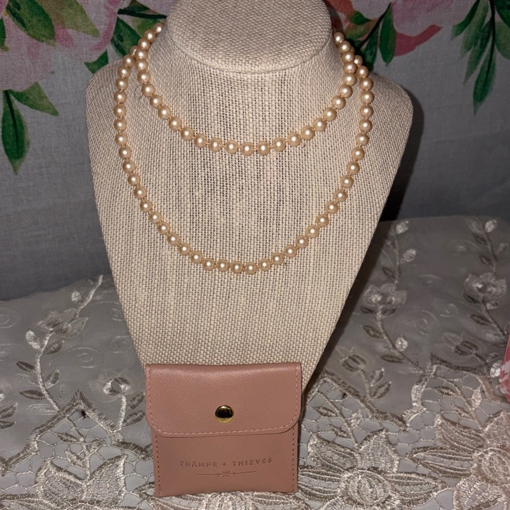 Cream Pearl Necklace